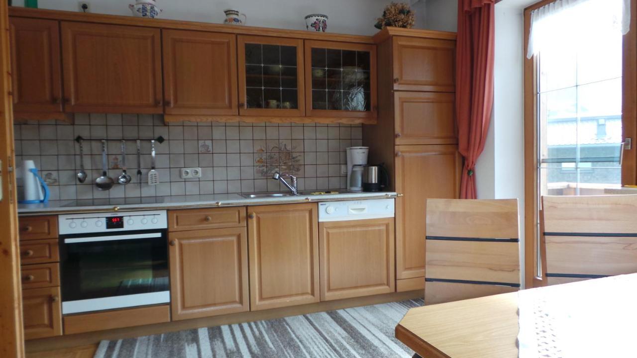 Sonnenappartement Mayrhofen Zimmer foto